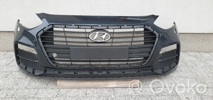 Hyundai i30 Zderzak przedni 