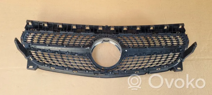 Mercedes-Benz CLA C117 X117 W117 Grille calandre supérieure de pare-chocs avant A1178880600