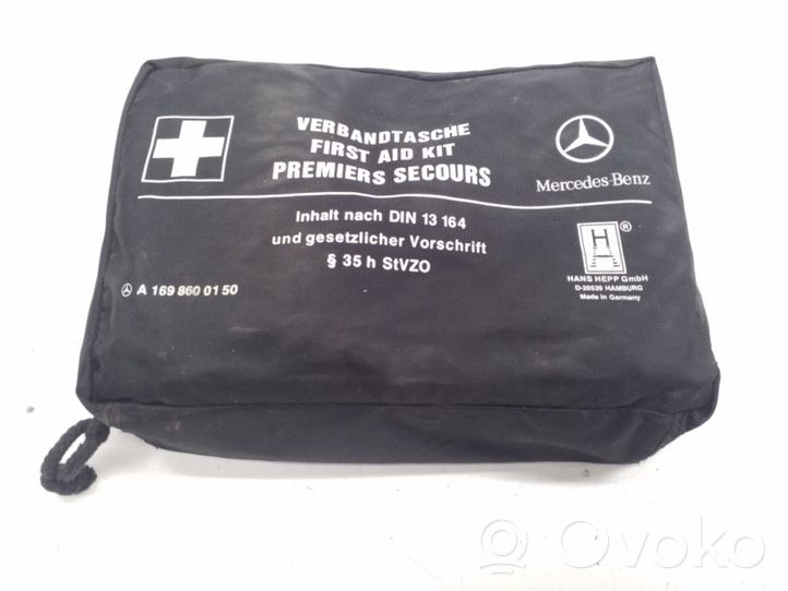 Mercedes-Benz A W169 Ensiapupakkaus a1698600150