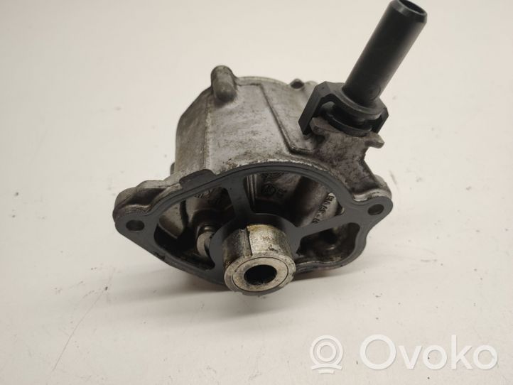 Mercedes-Benz E C207 W207 Pompe à vide A6512300165