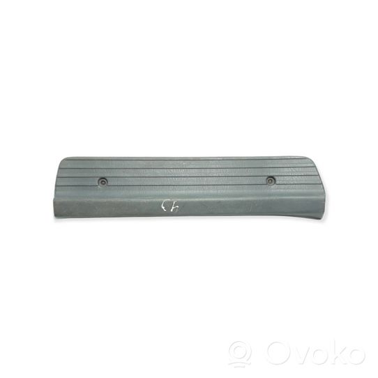 Toyota Land Cruiser (HDJ90) Etuoven kynnyksen suojalista 6791760030