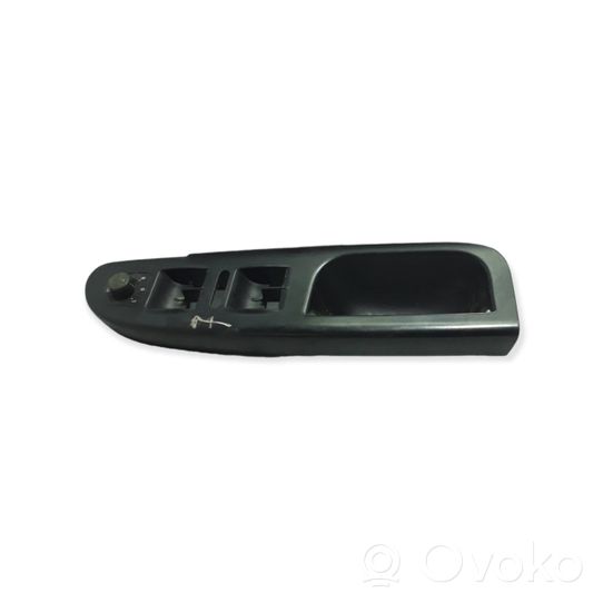 Volkswagen Golf V Rivestimento pulsantiera finestrino della portiera anteriore 3c2867172