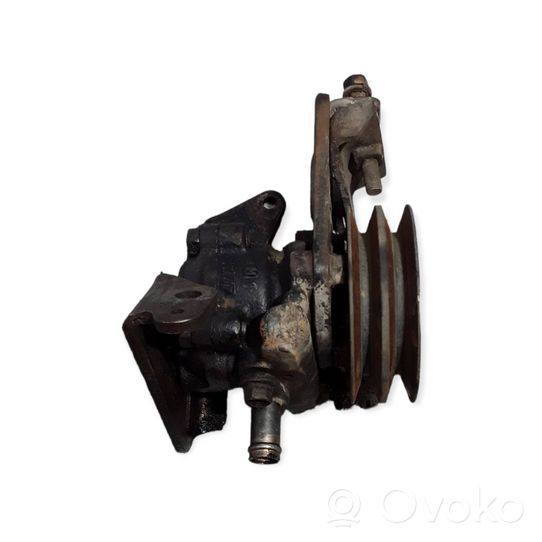 Opel Monterey Power steering pump 