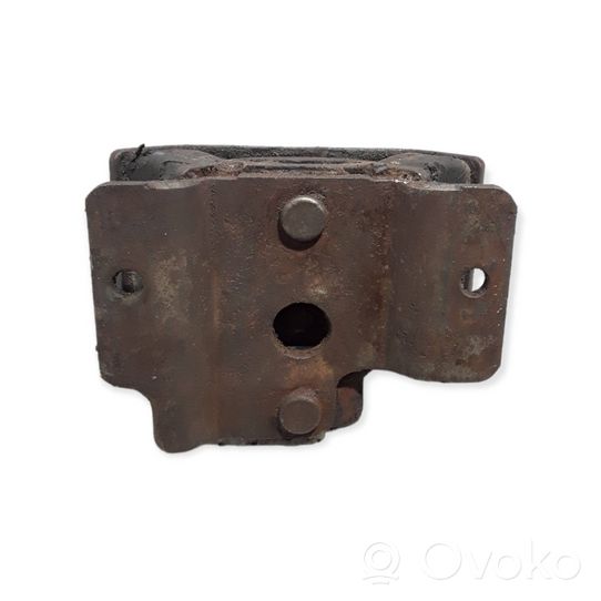 Opel Monterey Supporto della scatola del cambio 