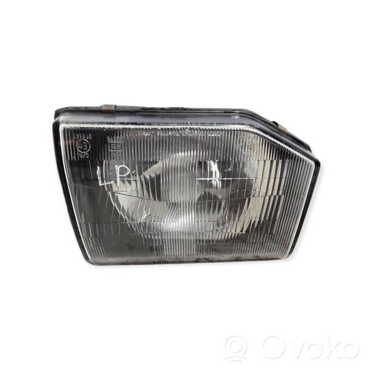 Mitsubishi Pajero Lampa przednia 11037746