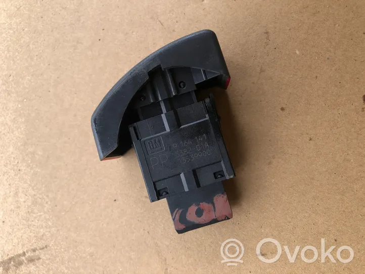 Opel Corsa C Botón interruptor de luz de peligro 