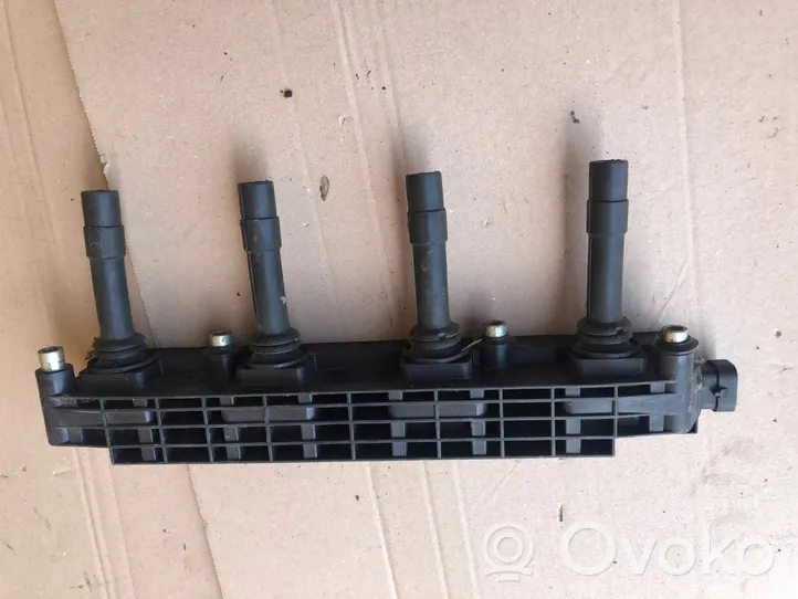 Opel Zafira A High voltage ignition coil 0040100259