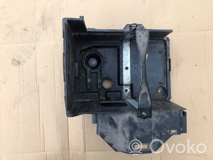 Volvo C30 Battery box tray 