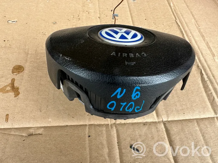 Volkswagen Polo Steering wheel airbag 6Q0880201J