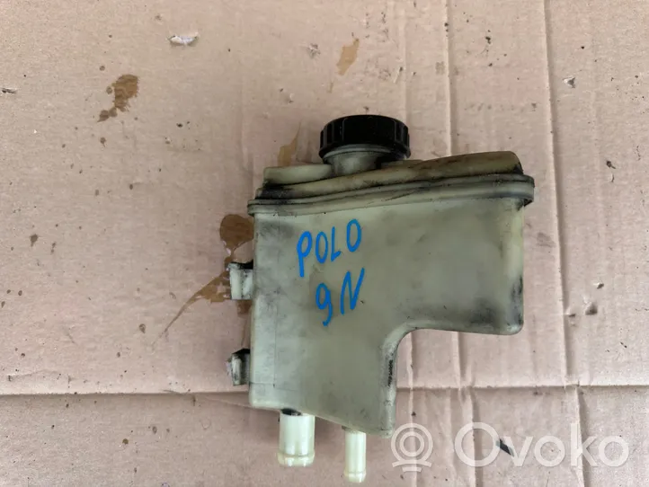 Volkswagen Polo Power steering fluid tank/reservoir 