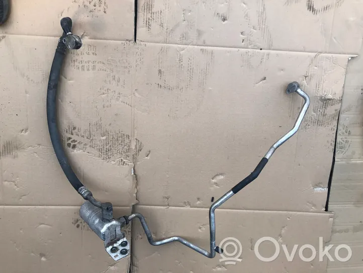 Audi A2 Air conditioning (A/C) pipe/hose 8Z0820193B