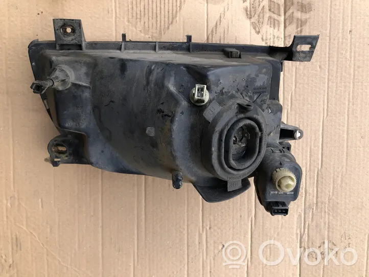 Ford Transit Lampa przednia 