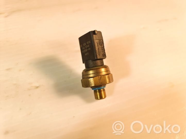 Audi A6 S6 C6 4F Eļļas spiediena sensors 06E906051K