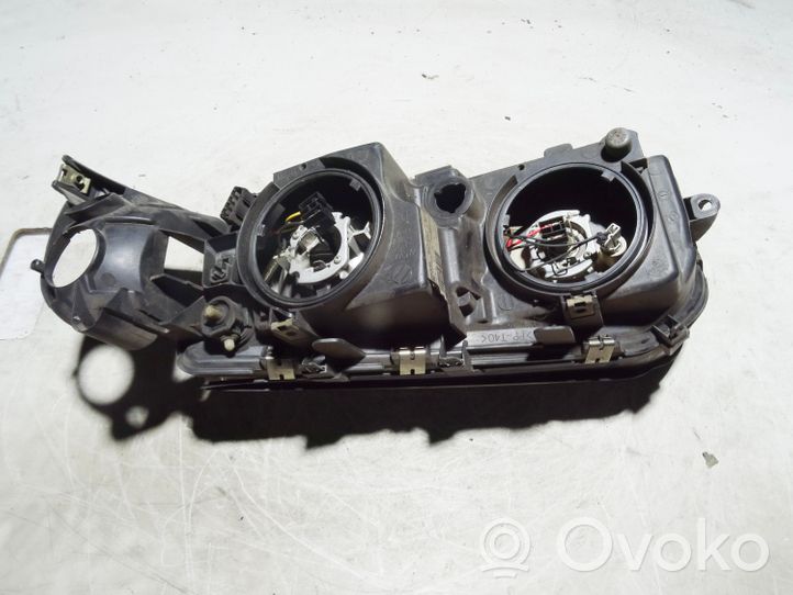 Volvo S80 Lampa przednia 8620667