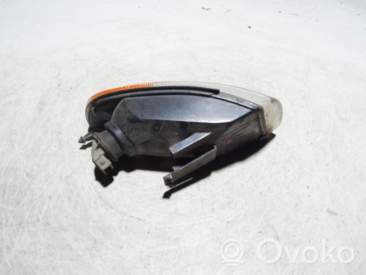 Chrysler Vision Front indicator light 4601361