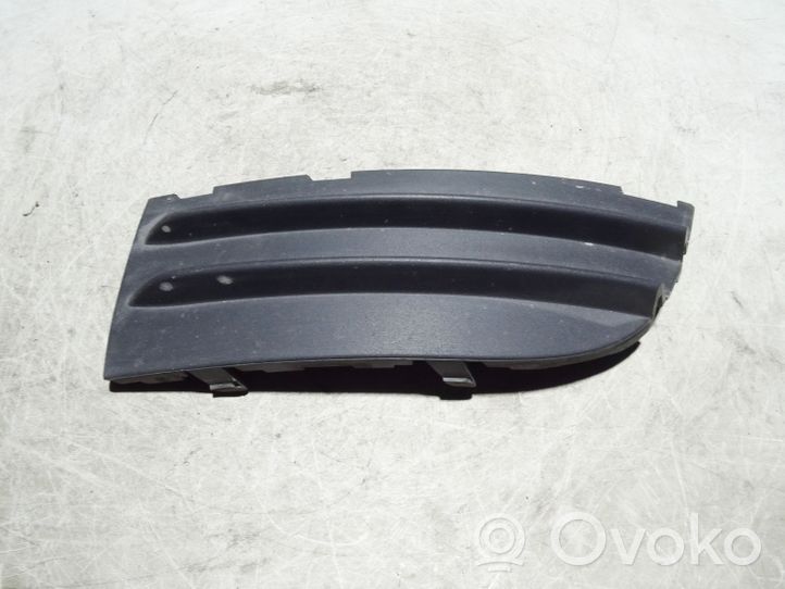 Volvo C30 Mascherina inferiore del paraurti anteriore 30657197