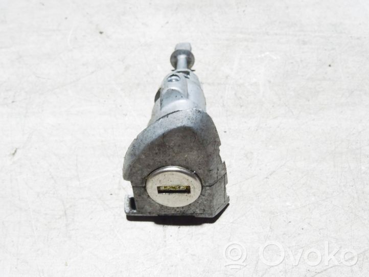 Volkswagen PASSAT B7 Front door lock (next to the handle) 3C0837167B