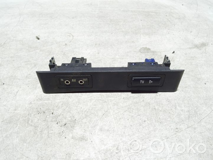 BMW X5 E53 Câble adaptateur AUX 8368346