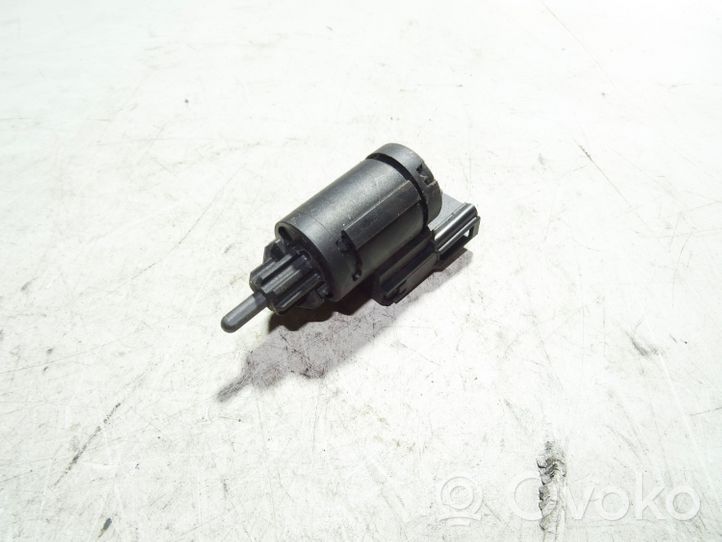 Volkswagen Phaeton Brake pedal sensor switch 3B0945511A