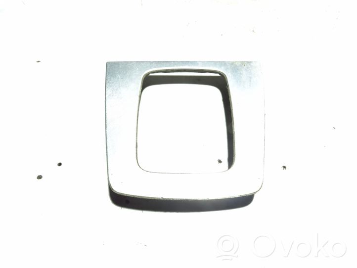 Audi A4 S4 B7 8E 8H Rivestimento in plastica cornice della leva del cambio 8E0864261