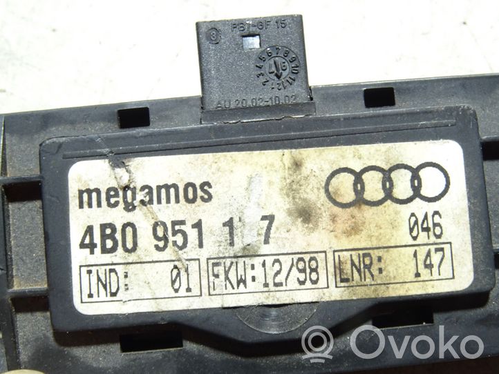 Audi A6 S6 C5 4B Capteur de détection de mouvement, système d'alarme 4B0951177