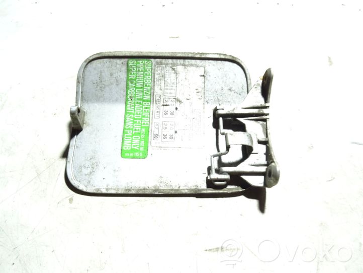 Audi A8 S8 D2 4D Bouchon, volet de trappe de réservoir à carburant 4D0010133