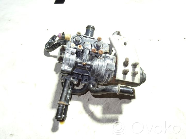 Audi A8 S8 D2 4D Pompe à eau de liquide de refroidissement 4D0959617