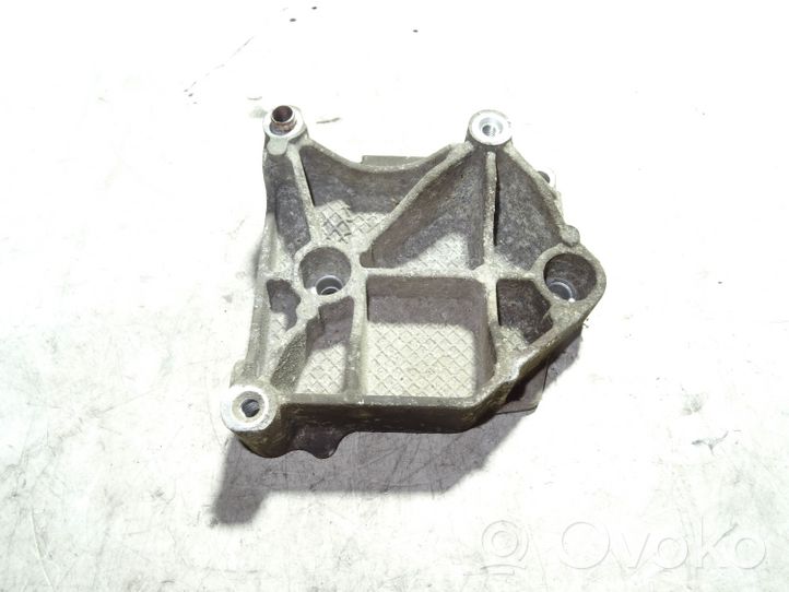 Citroen C4 I Uchwyt / Mocowanie sprężarki klimatyzacji 9657137480