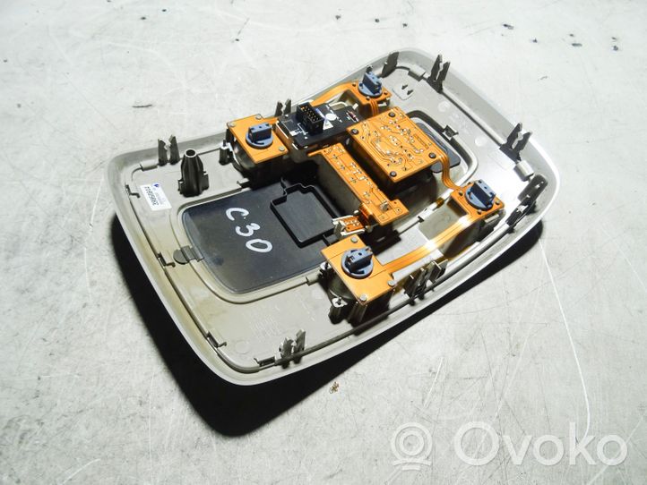 Volvo C30 Etuistuimen valo 39860844