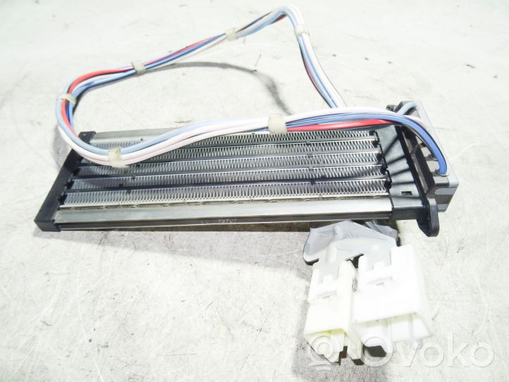 Toyota Avensis T270 Radiateur électrique de chauffage auxiliaire 0134100410