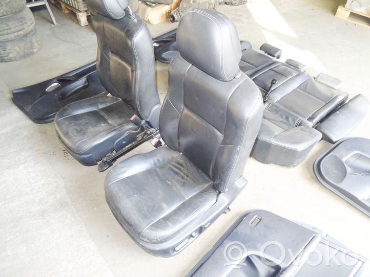 Toyota Avensis T270 Set interni 1401936