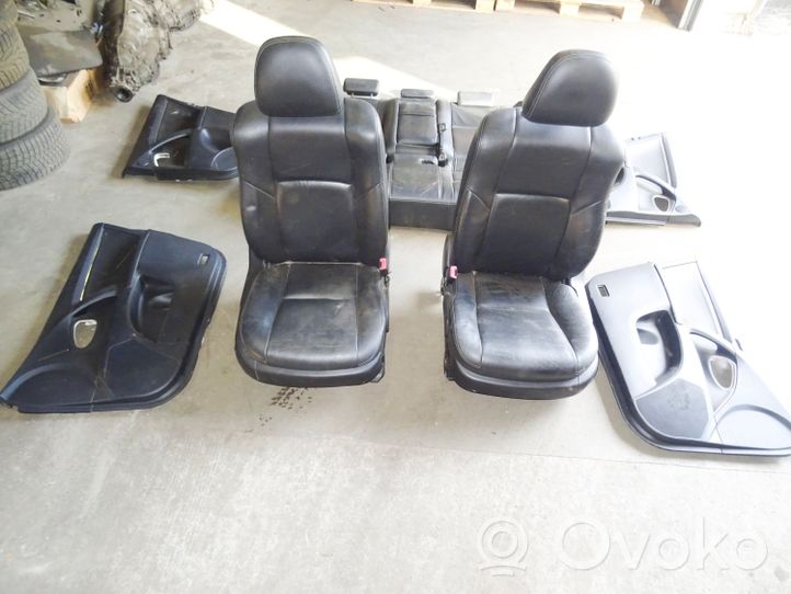 Toyota Avensis T270 Set interni 1401936