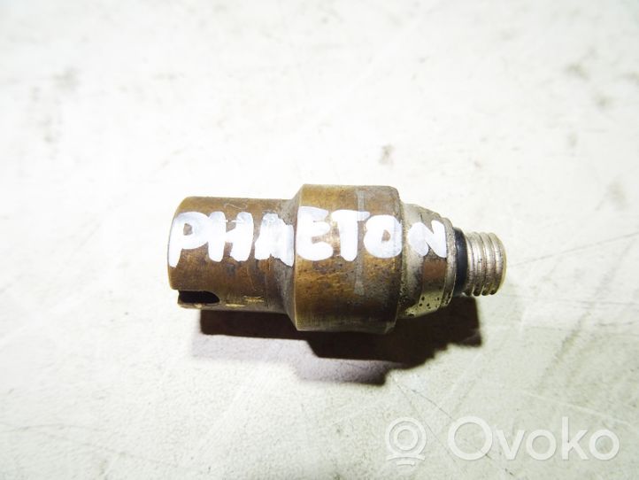 Volkswagen Phaeton Air suspension valve block 