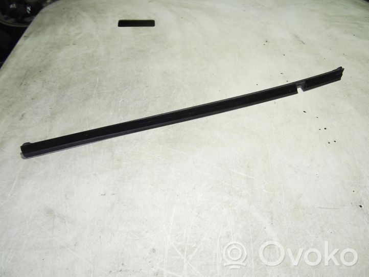 Volkswagen PASSAT B8 Rubber seal rear door 3G9839479