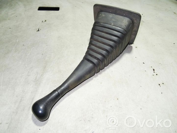 Volkswagen Multivan T4 Rivestimento in pelle/manopola della leva del cambio 701711120