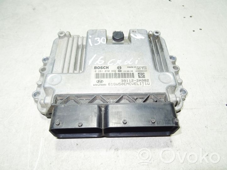 Hyundai i30 Engine control unit/module 0281030866