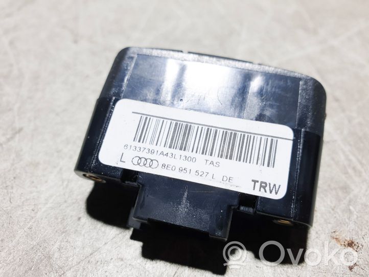 Audi A6 S6 C5 4B Boutons / interrupteurs volant 8E0951527