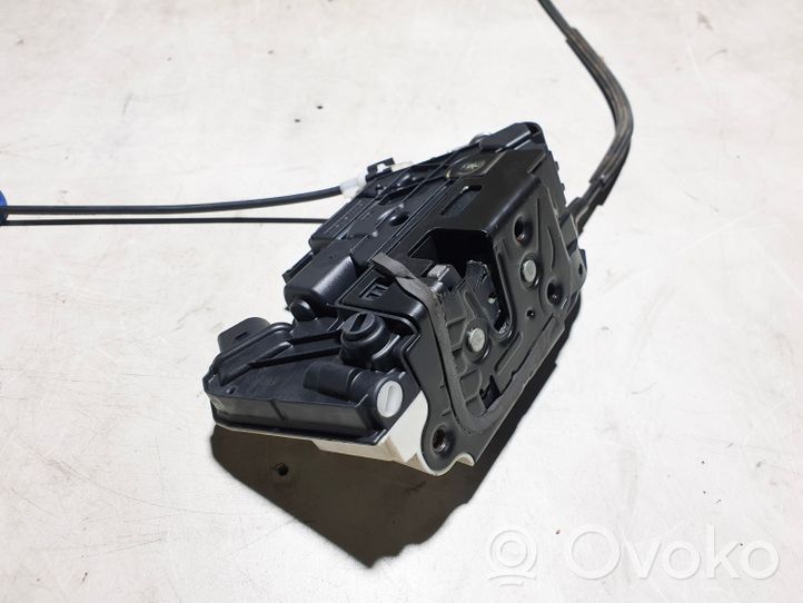 Volkswagen PASSAT CC Rear door lock 5N0839015G