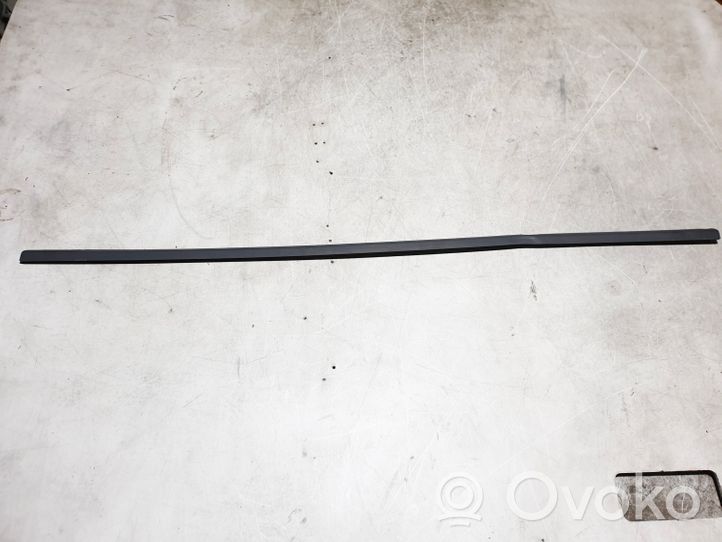 Volkswagen Touran II Door glass trim 