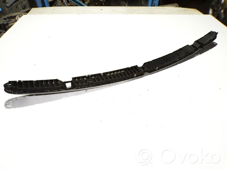 Volkswagen Multivan T4 Grille inférieure de pare-chocs avant 701819044