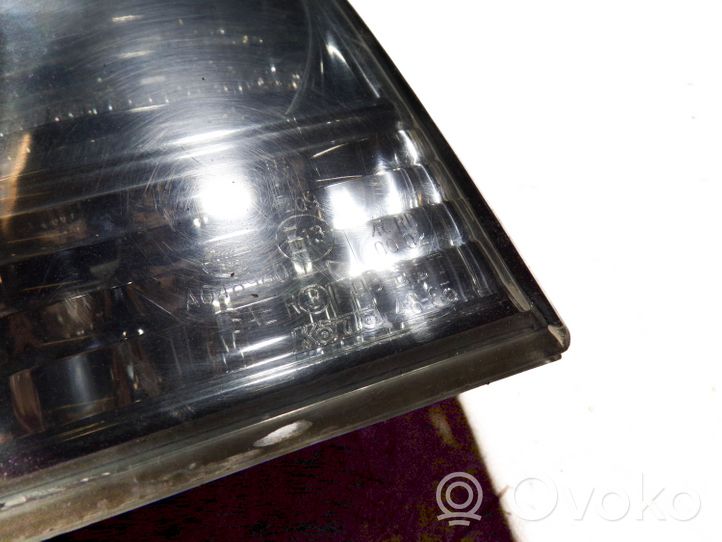 Lexus RX 330 - 350 - 400H Lampy tylnej klapy bagażnika A048960