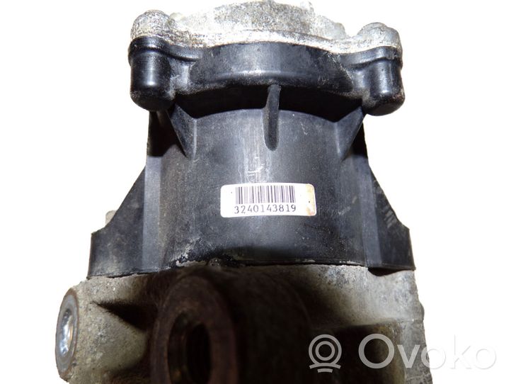 Lexus RX 330 - 350 - 400H Muu moottoritilan osa 3240143819