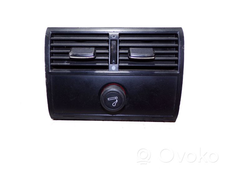 Audi A8 S8 D2 4D Griglia di ventilazione posteriore 4D0819203B