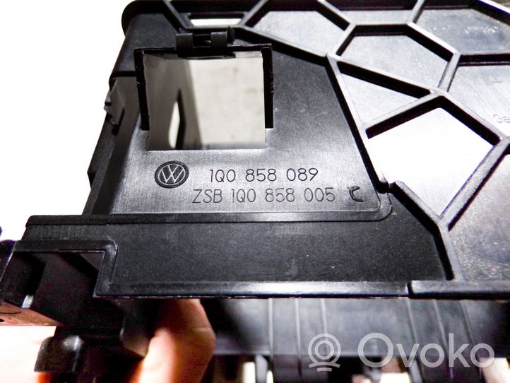 Volkswagen Scirocco Autres pièces du tableau de bord 1Q0858005C