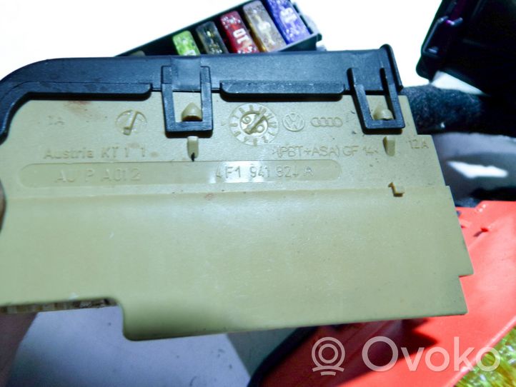 Audi Q7 4L Fuse module 4E0906230