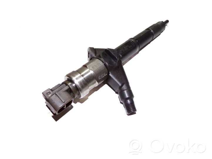 Nissan X-Trail T30 Injecteur de carburant 166008H800