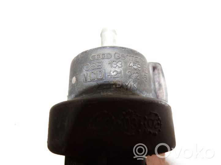 Audi A6 S6 C5 4B Electrovanne Soupape de Sûreté / Dépression 06B133459D