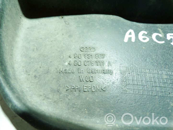 Audi A6 S6 C5 4B Parafango anteriore 4B0821807