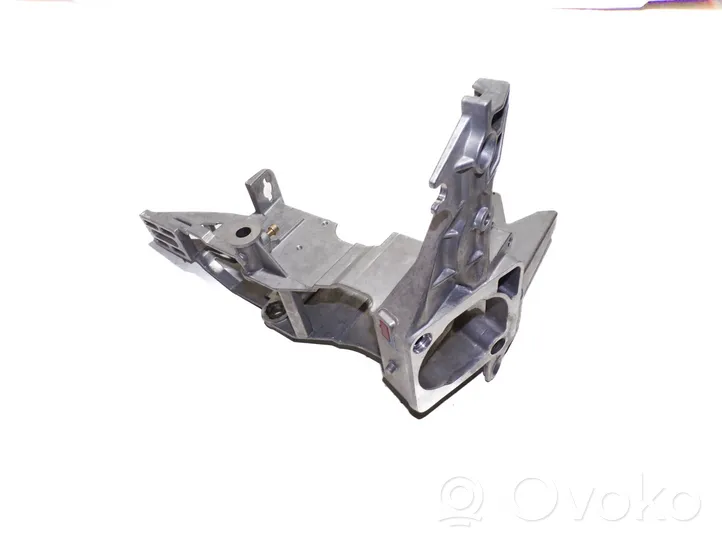 Audi A4 S4 B6 8E 8H Support, pédale de frein 8E1721117A