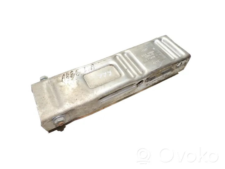 Audi A4 S4 B6 8E 8H Smorzatore/ammortizzatore d’urto per paraurti posteriore 606370